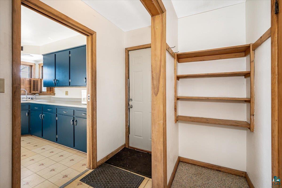 403 North 12th Street Superior, WI 54880 - Photo 11 of 24