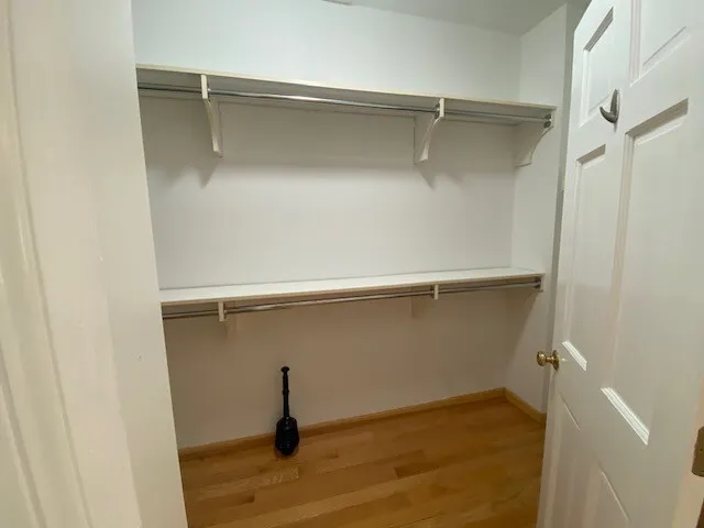 $4,000 | 1626 South Luther Avenue, Oakbrook Terrace, IL 60181