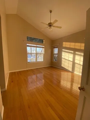 $4,000 | 1626 South Luther Avenue, Oakbrook Terrace, IL 60181