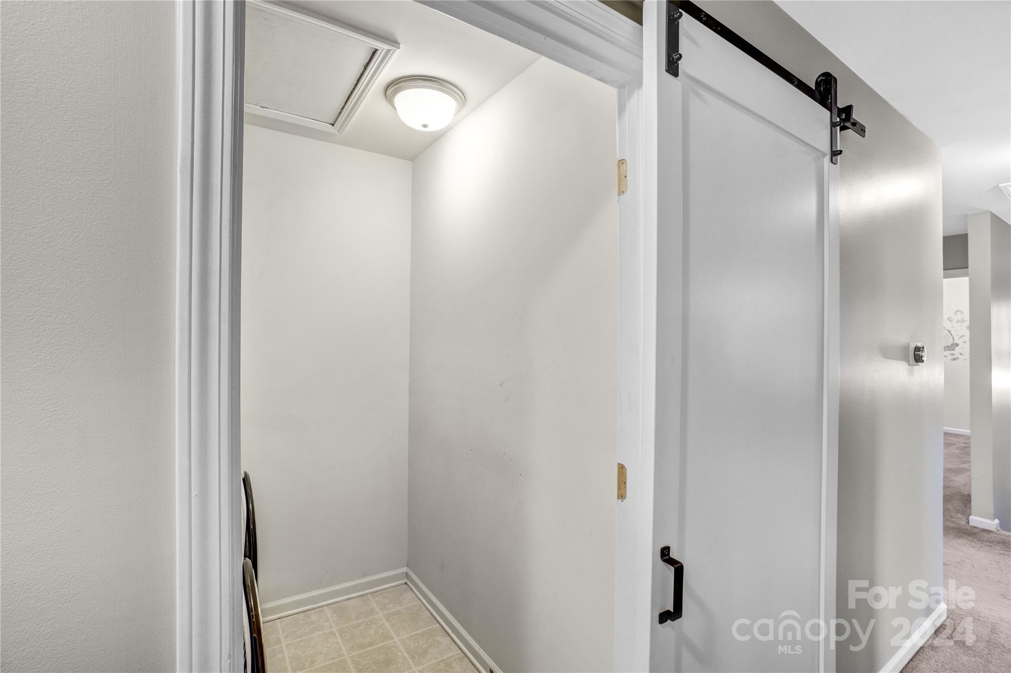 14432 Whistling Swan Road Charlotte, NC 28278 - Photo 23 of 28 a view of elevator
