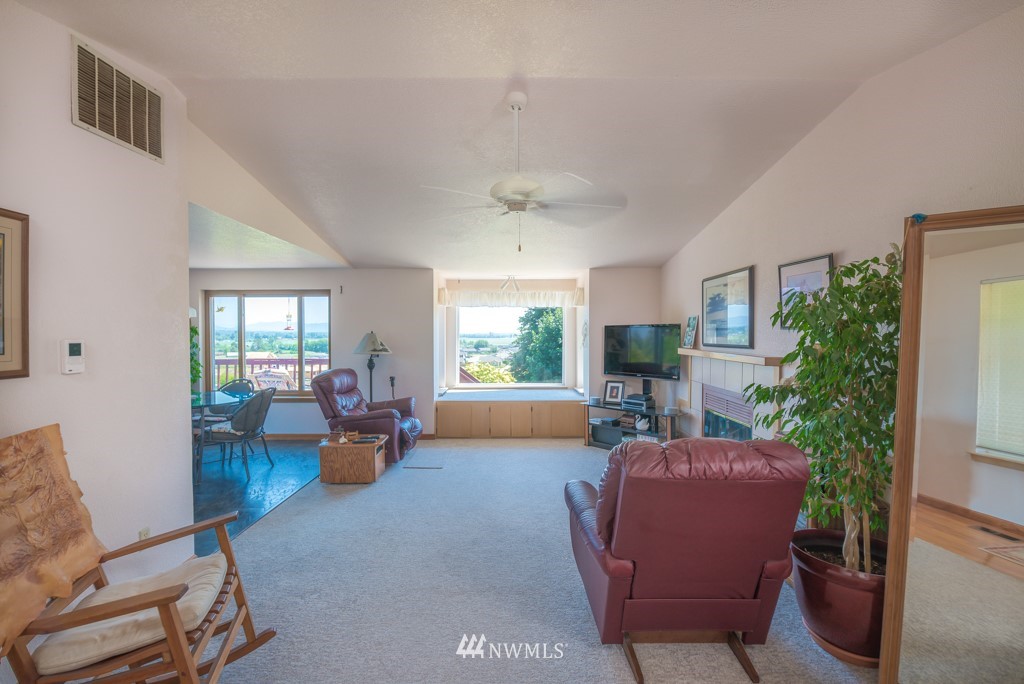 2497 Mountain View Road Ferndale, WA 98248 - Photo 13 of 32