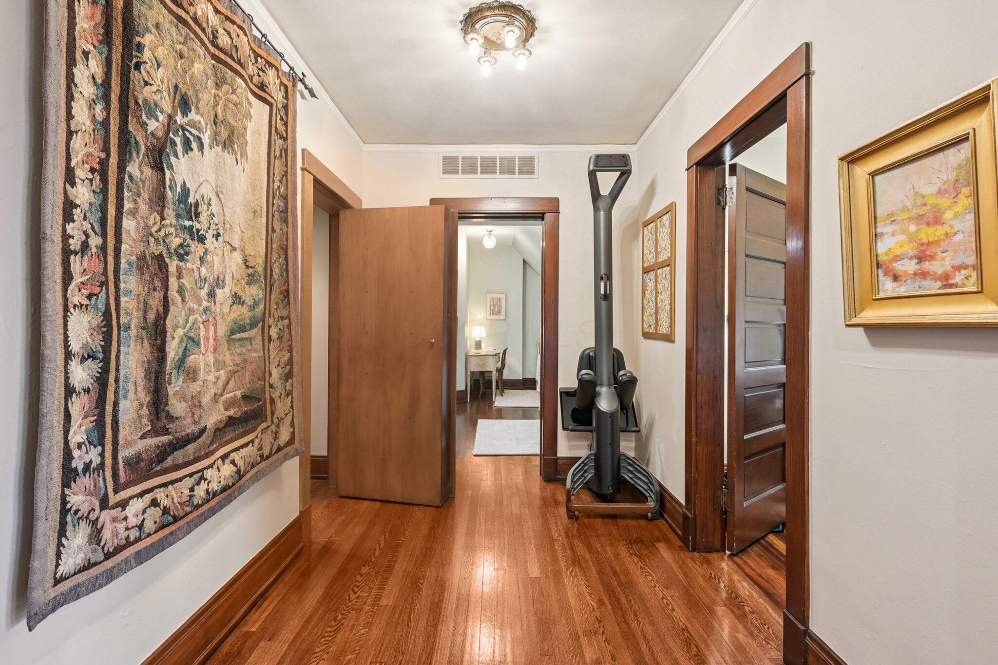 1427 Roxbury Road, Unit MANOR HOUSE NORTH Columbus, OH 43212 - Photo 76 of 131 83-web-or-mls-Roxbury Rd-S0901-083