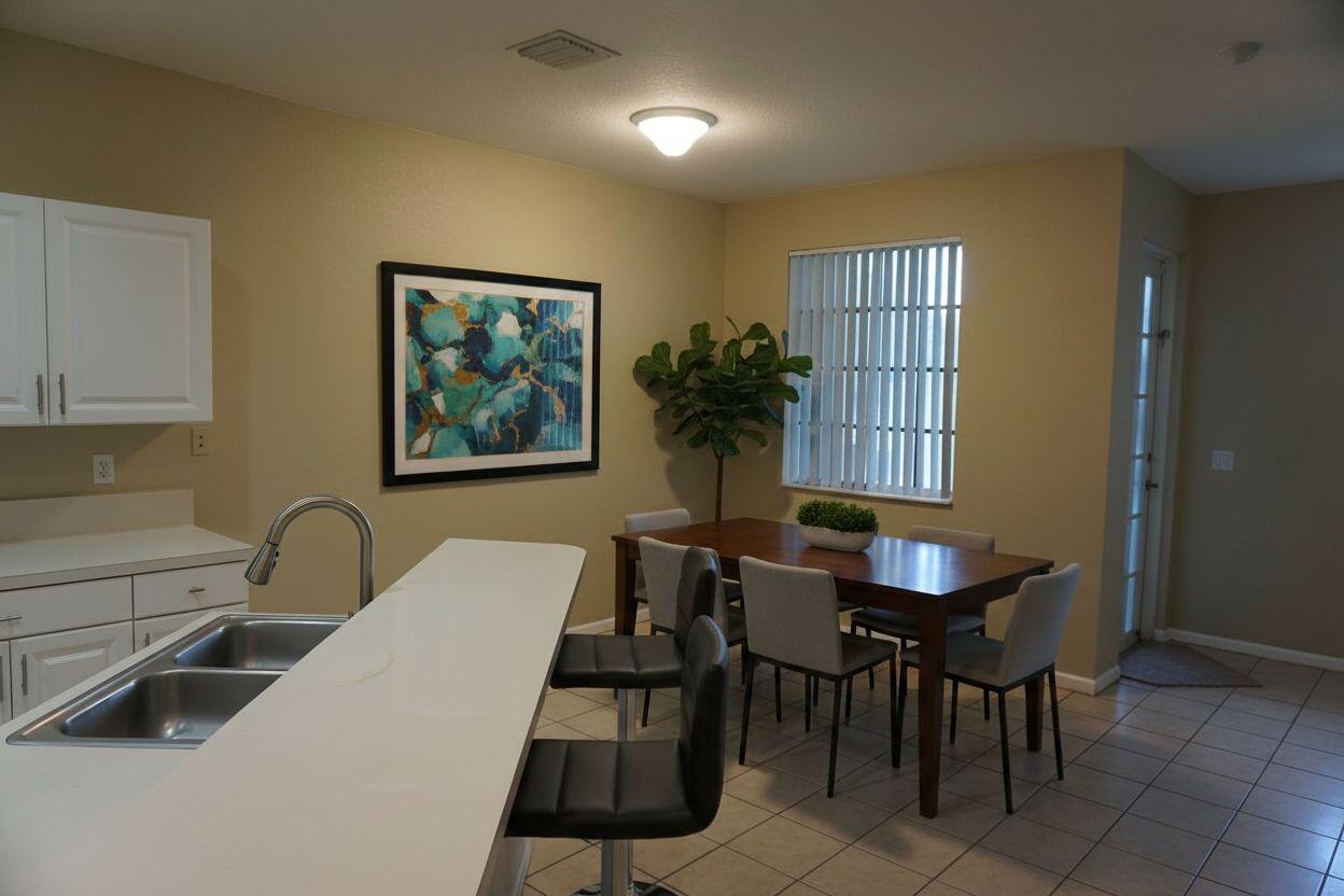2022 Freeport Drive Riviera Beach, FL 33404 - Photo 7 of 18 2022 Freeport Stage Din Area