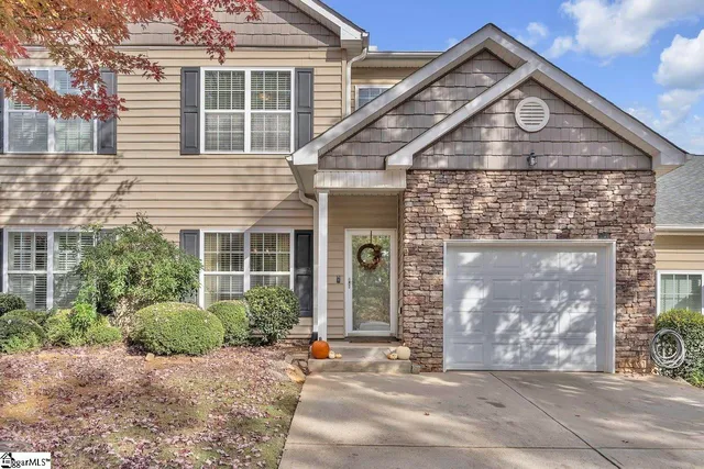 $266,500 | 4 Walking Court, Greenville, SC 29607