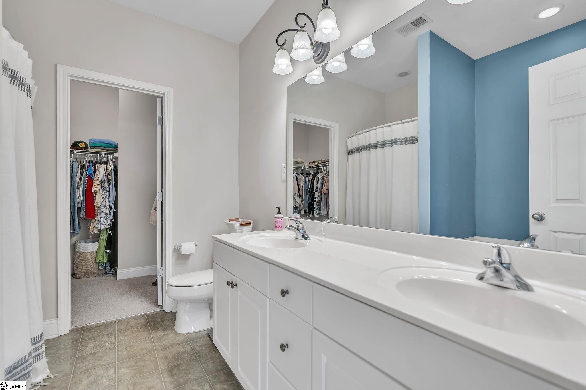 4 Walking Court Greenville, SC 29607 - Photo 12 of 33