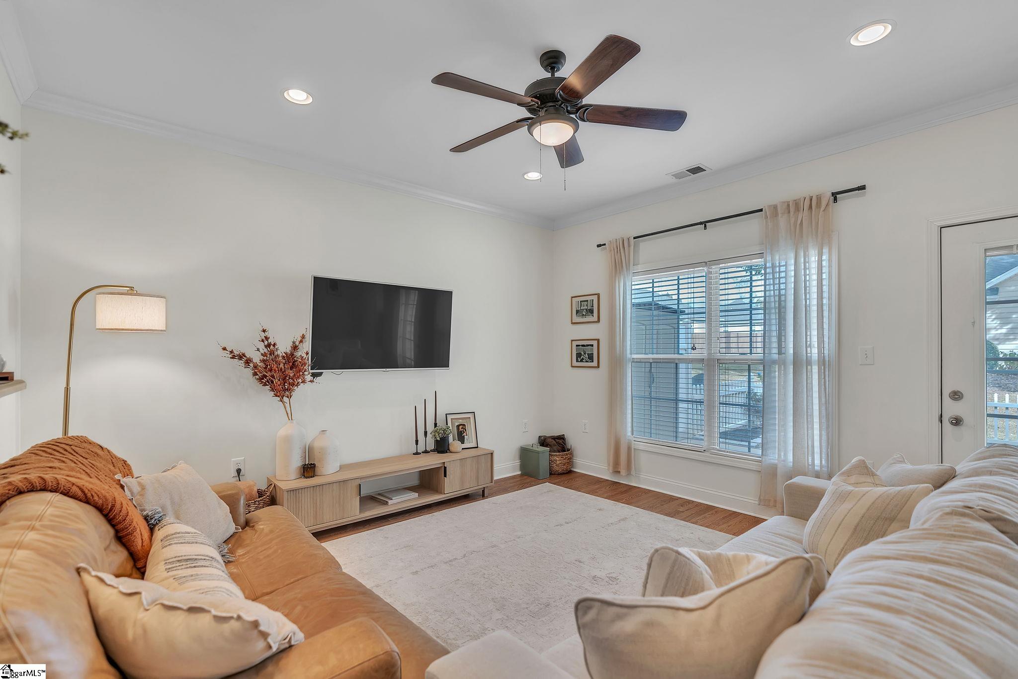 4 Walking Court Greenville, SC 29607 - Photo 2 of 33