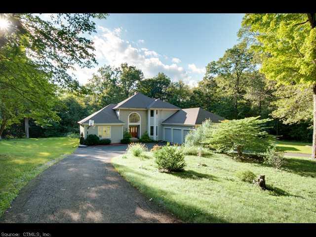 114 Tuttle Road Woodbury, CT 06798 - Photo 1 of 1 Exterior Front.