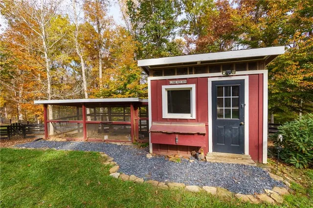 $1,395,000 | 352 Woodmont Court, Canton, GA 30115