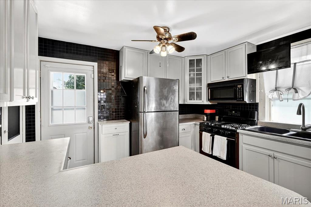 8511 Renz Avenue St. Louis, MO 63114 - Photo 19 of 62