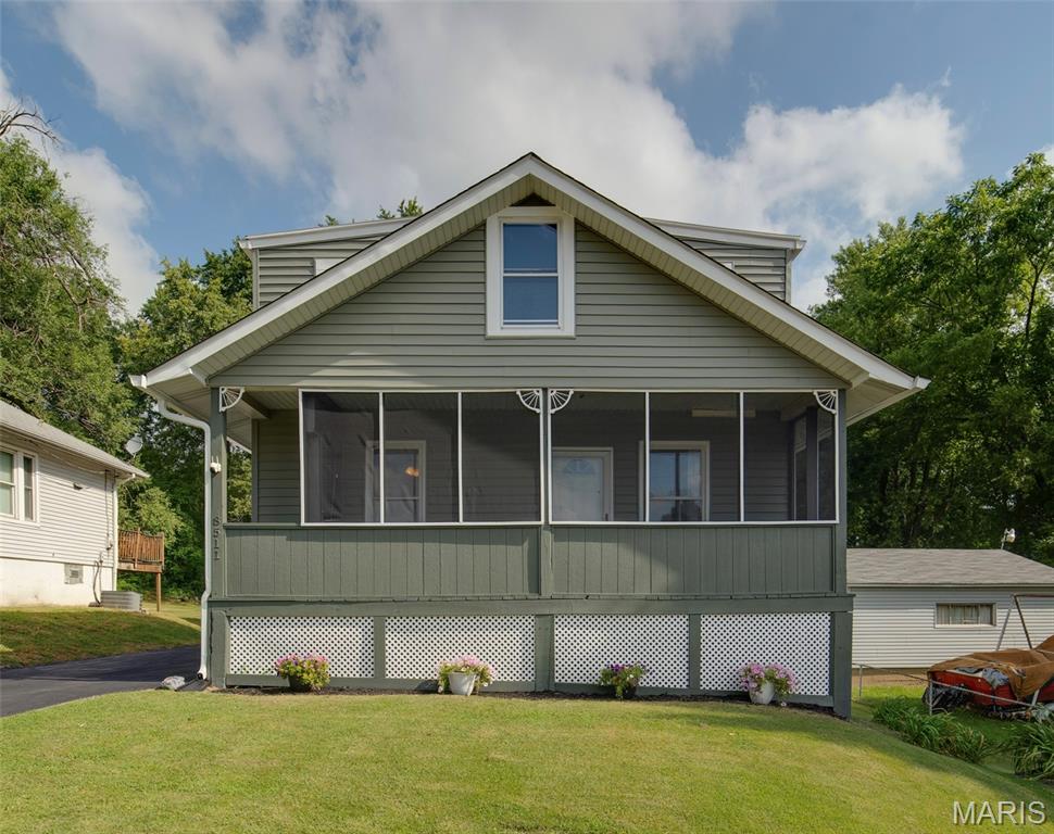 8511 Renz Avenue St. Louis, MO 63114 - Photo 3 of 62