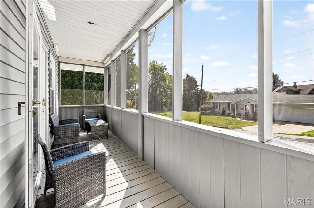 8511 Renz Avenue St. Louis, MO 63114 - Photo 5 of 62