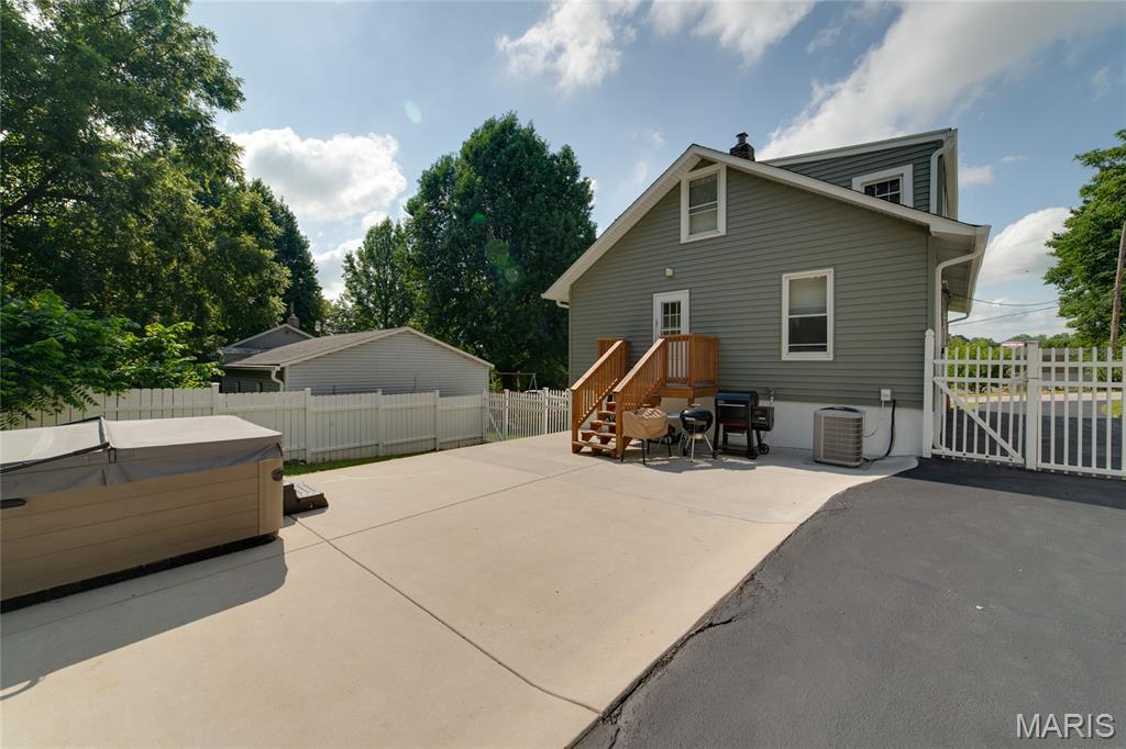 8511 Renz Avenue St. Louis, MO 63114 - Photo 54 of 62