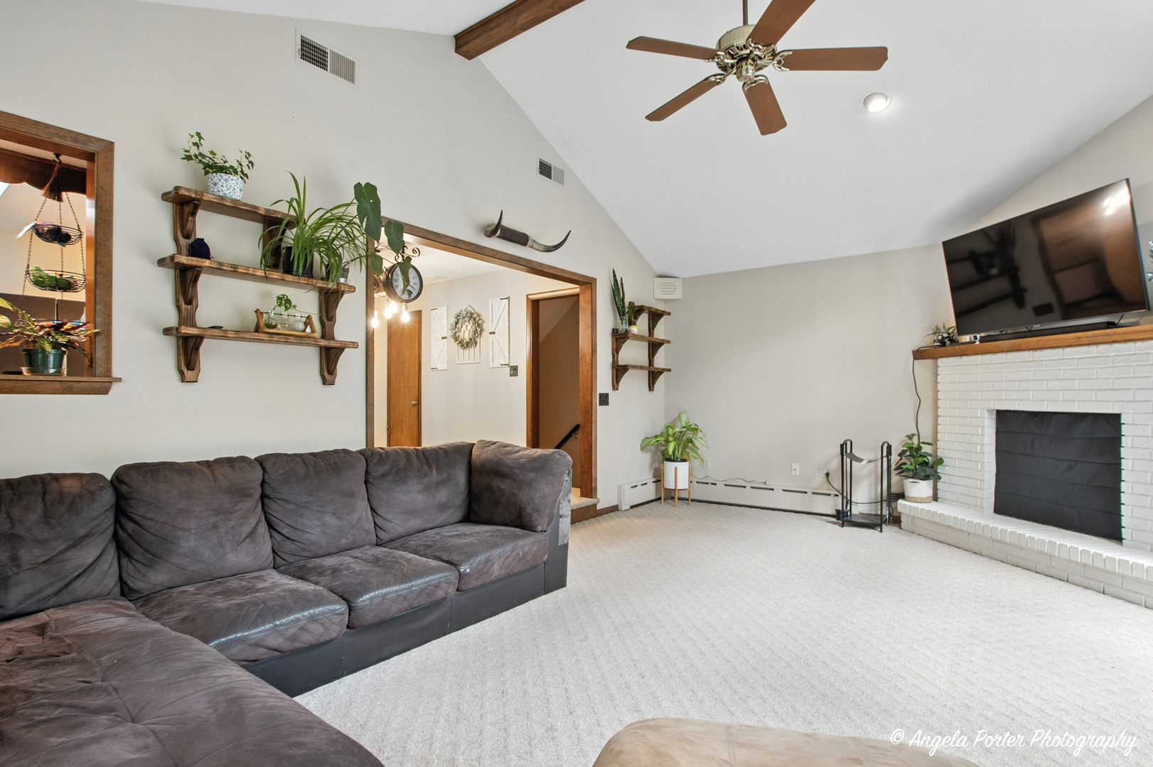 2514 Cuhlman Road McHenry, IL 60051 - Photo 4 of 24 Gallery Image 4
