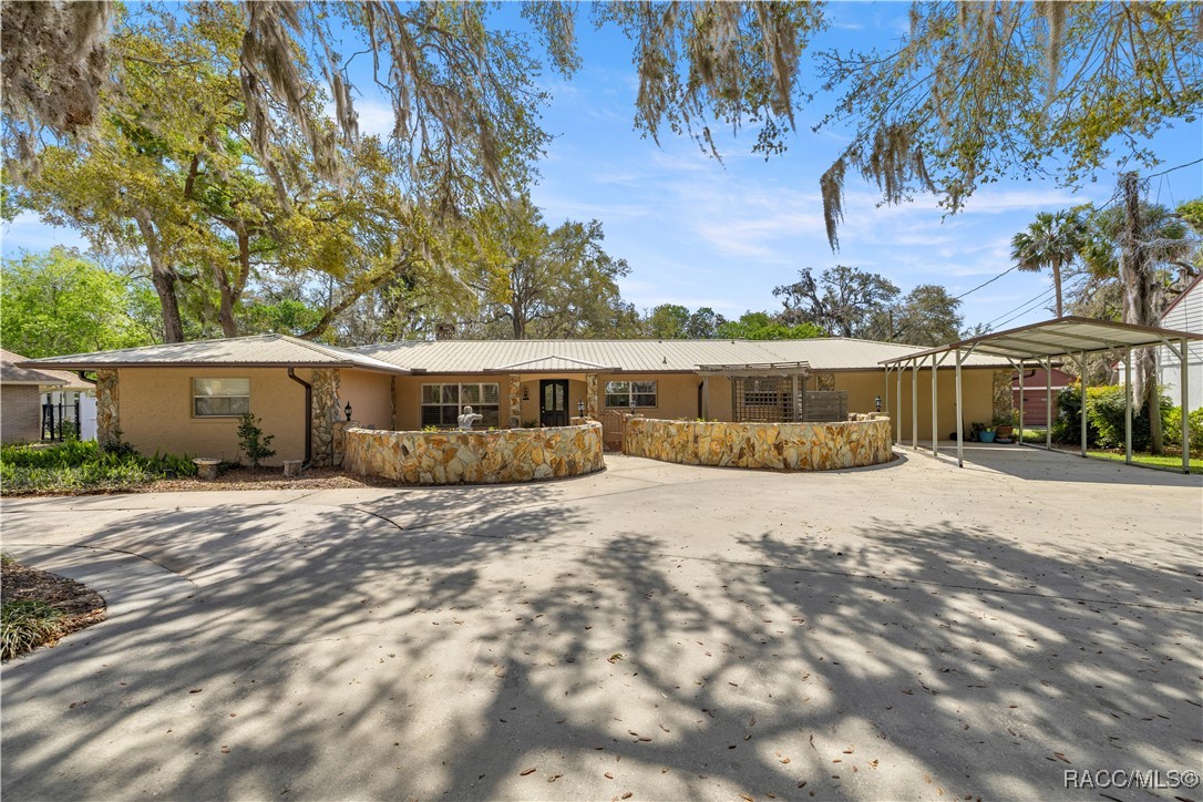 4817 Riverside Drive Yankeetown, FL 34498 - Photo 5 of 64