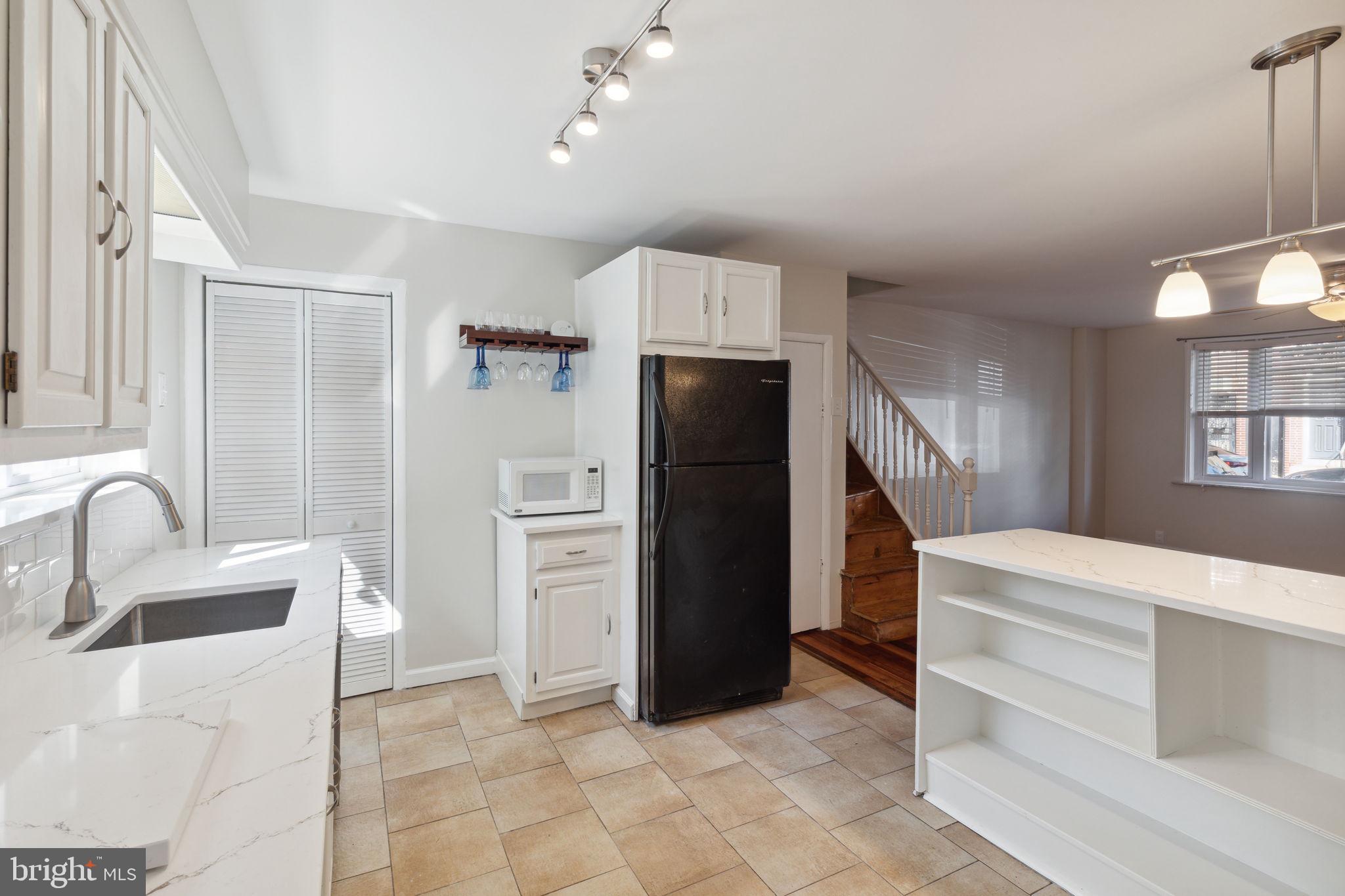 732 Carpenter Street Philadelphia, PA 19147 - Photo 12 of 29