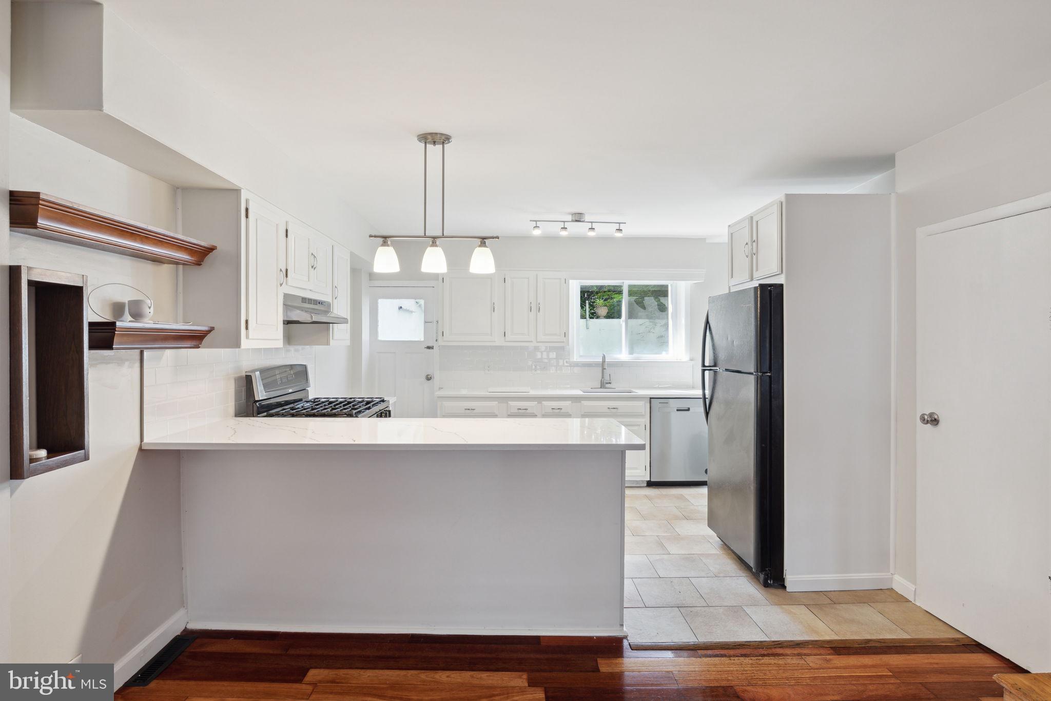 732 Carpenter Street Philadelphia, PA 19147 - Photo 8 of 29