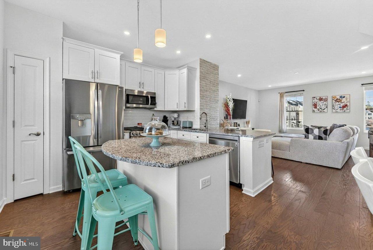 208 Prestige Road Brick, NJ 08723 - Photo 15 of 34