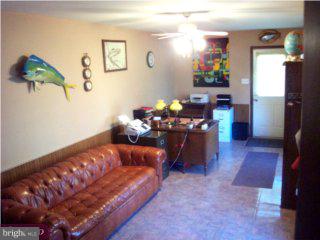 420 Timber Circle Wayne, PA 19087 - Photo 2 of 6 Gallery Image 2