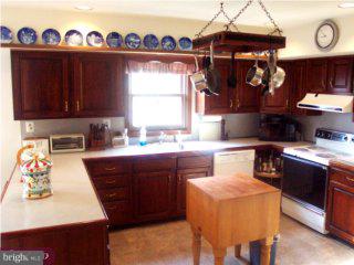 420 Timber Circle Wayne, PA 19087 - Photo 4 of 6 Gallery Image 4