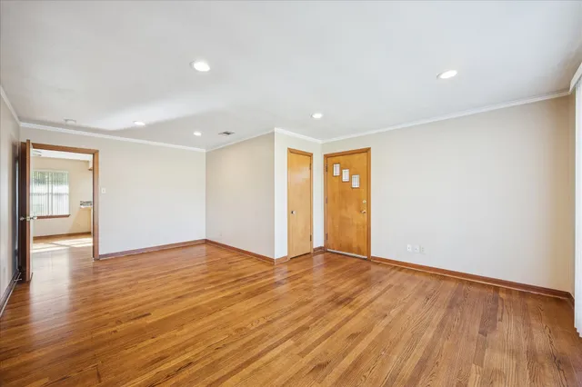 $1,875 | 2115 Gardenia Drive, Houston, TX 77018