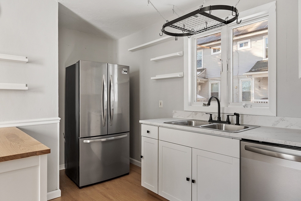 3 Franconia Street Worcester, MA 01602 - Photo 14 of 35