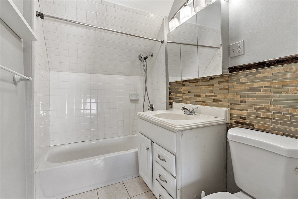 3 Franconia Street Worcester, MA 01602 - Photo 20 of 40