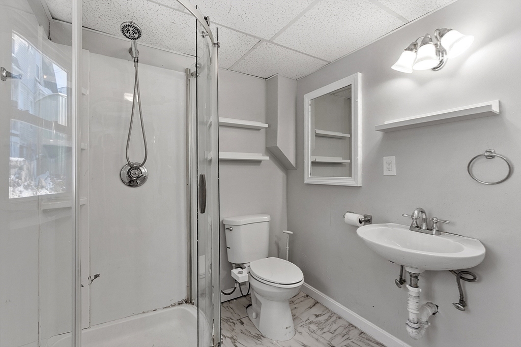 3 Franconia Street Worcester, MA 01602 - Photo 29 of 35