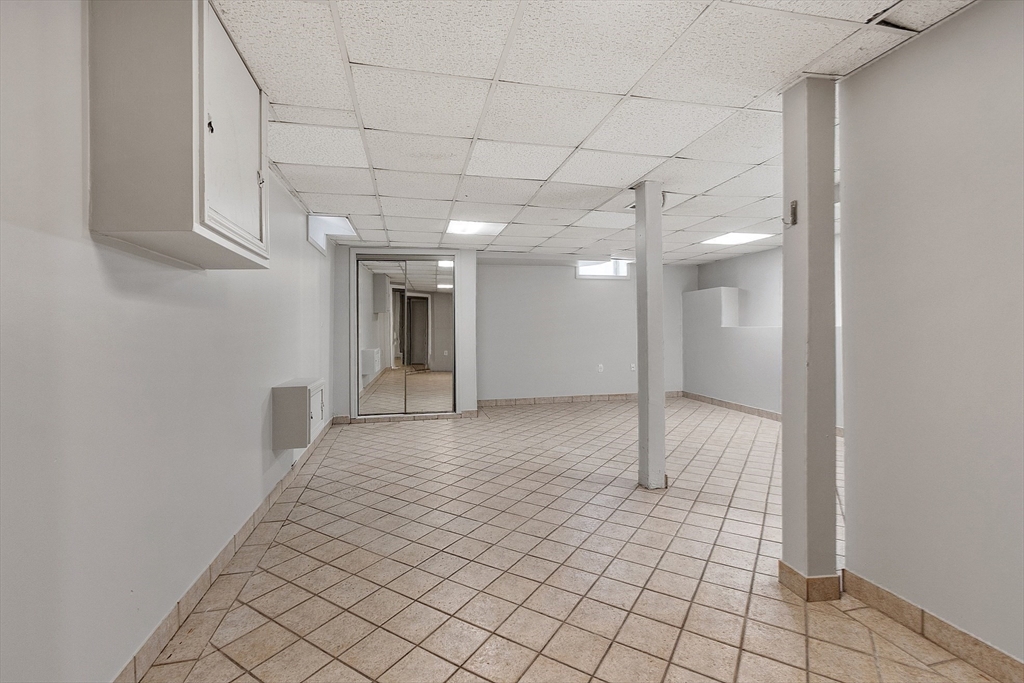 3 Franconia Street Worcester, MA 01602 - Photo 33 of 40