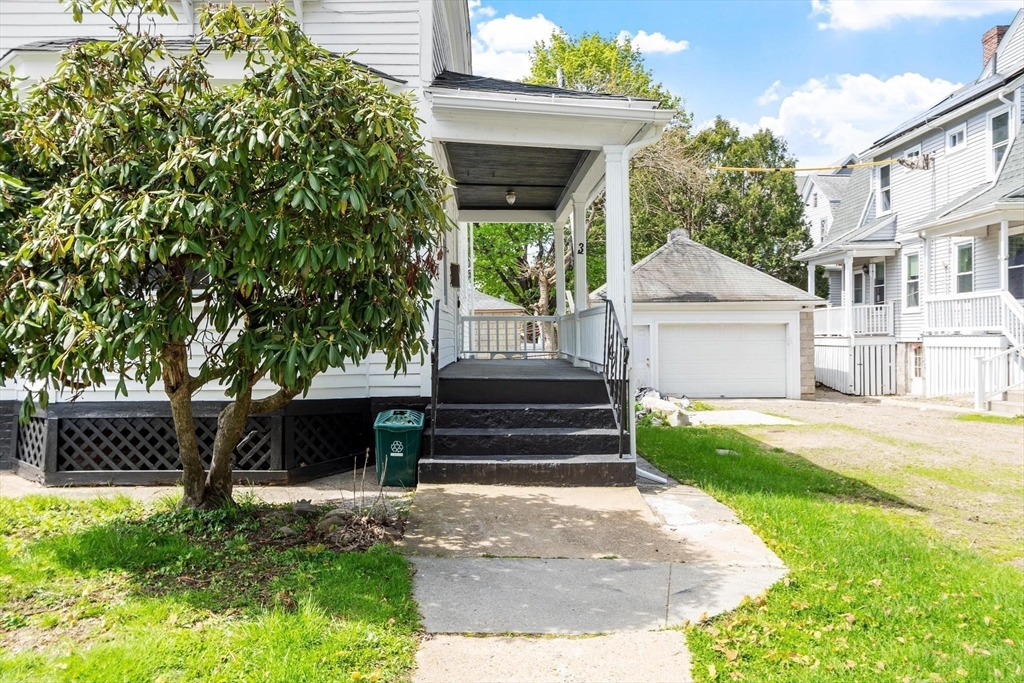 3 Franconia Street Worcester, MA 01602 - Photo 37 of 40