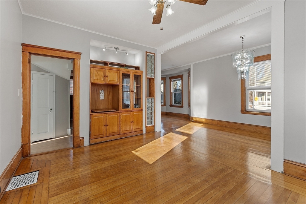 3 Franconia Street Worcester, MA 01602 - Photo 10 of 40