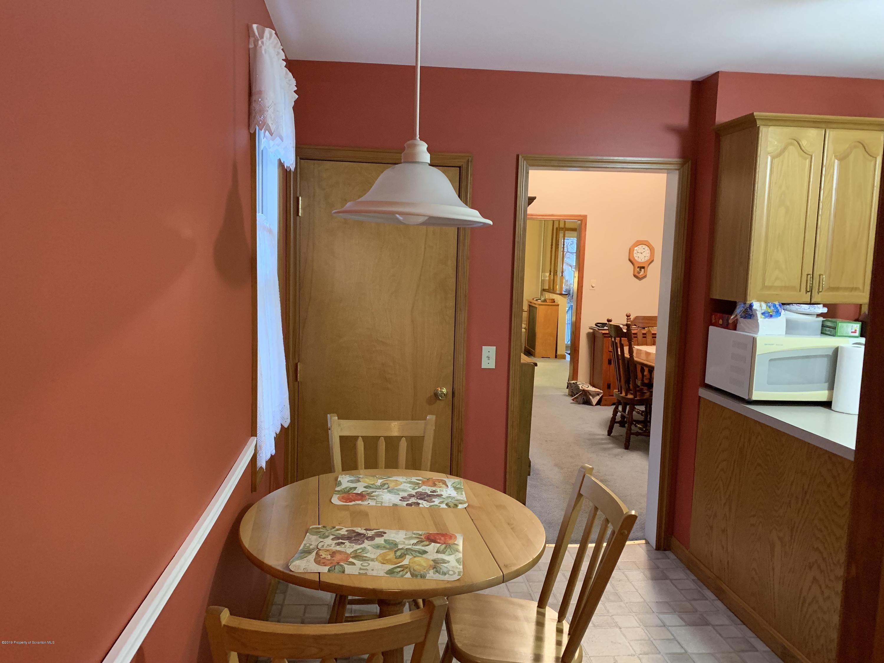 1131 Lloyd Street Scranton, PA 18508 - Photo 14 of 44