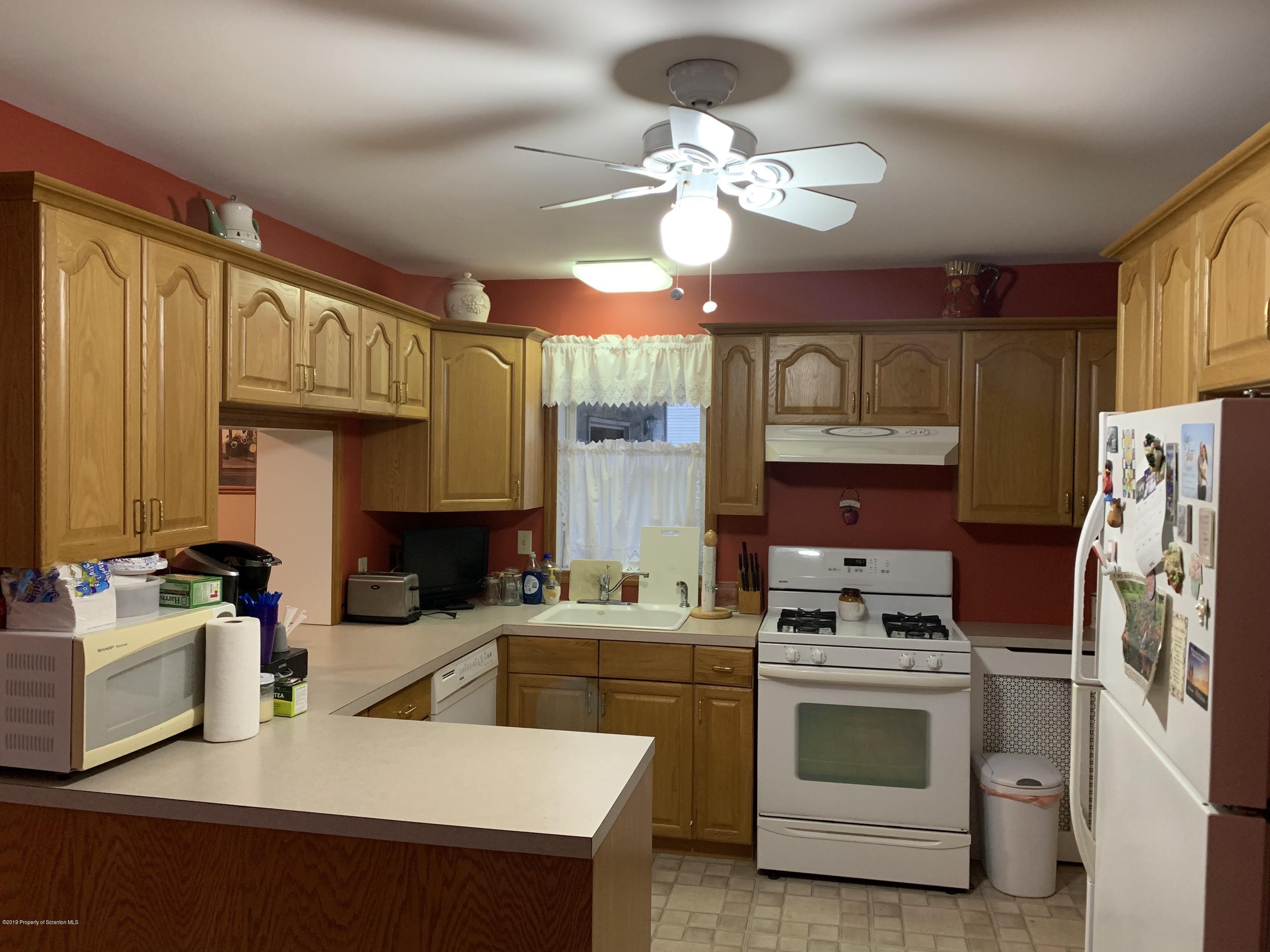 1131 Lloyd Street Scranton, PA 18508 - Photo 18 of 44