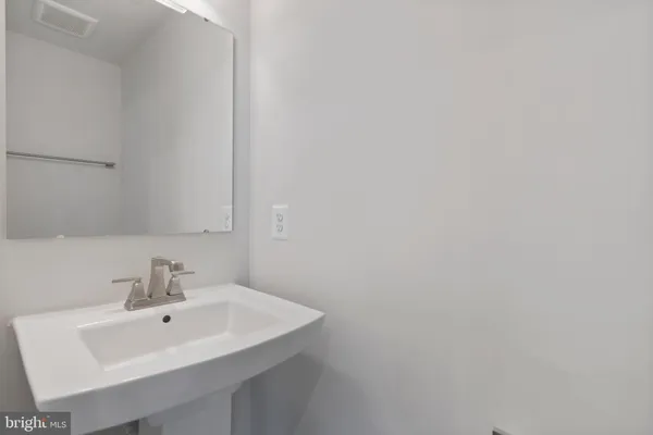 $2,600 | 5908 Etterbeek Street, Ijamsville, MD 21754