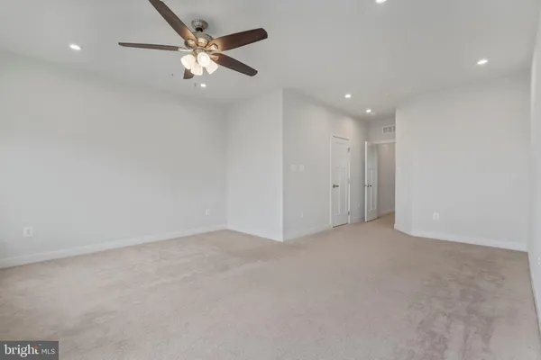 $2,600 | 5908 Etterbeek Street, Ijamsville, MD 21754