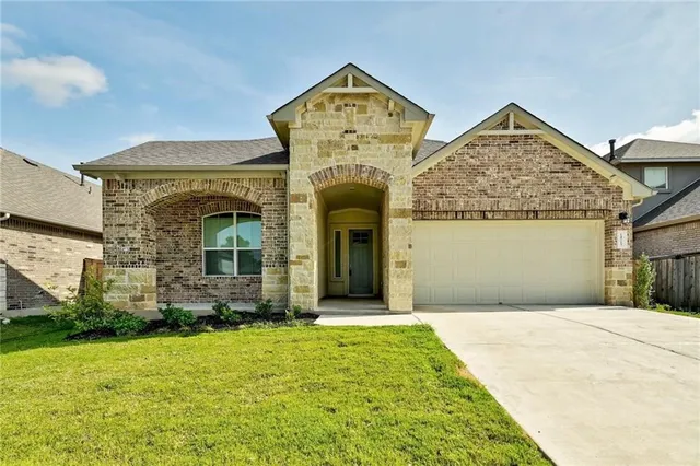 $2,150 | 14213 Sage Blossom Drive, Manor, TX 78653