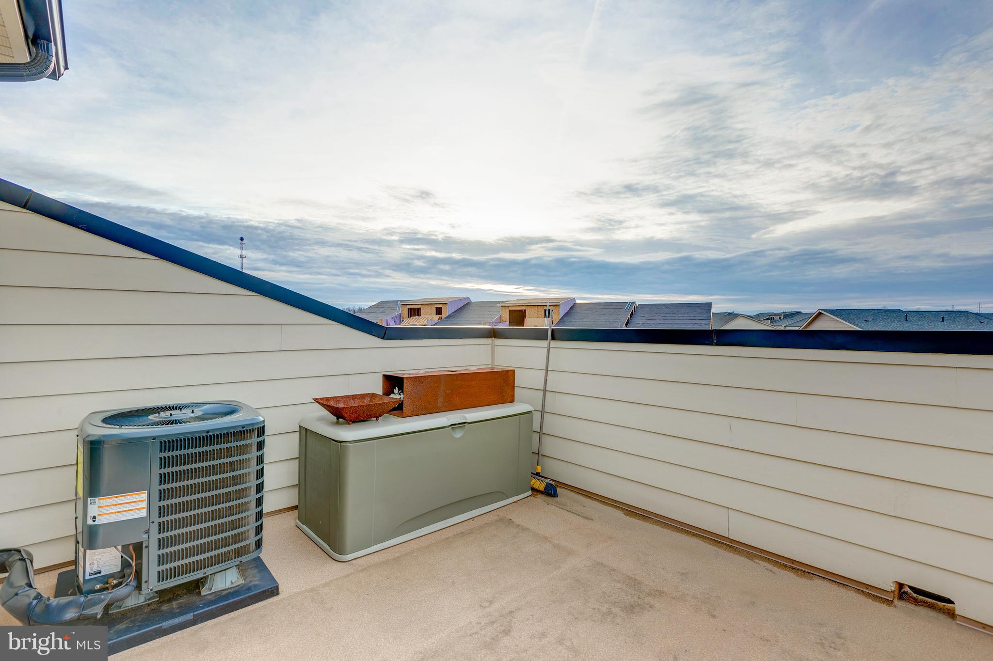 18008 Red Cedar Road Dumfries, VA 22026 - Photo 24 of 28 Roof Top Terrace off Upper level 2