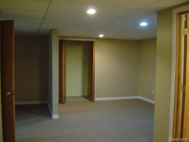 2188 London Bridge Drive Rochester, MI 48307 - Photo 19 of 19 2188 London Bridge INTERIOR & REAR 021.jpg