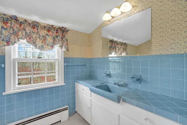 $399,900 | 35 Birch Hill Road, Agawam, MA 01001