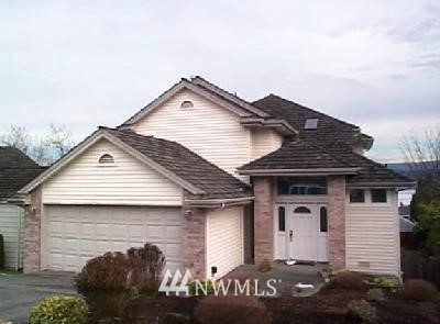 7828 South Sunnycrest Road Seattle, WA 98178 - Photo 1 of 1