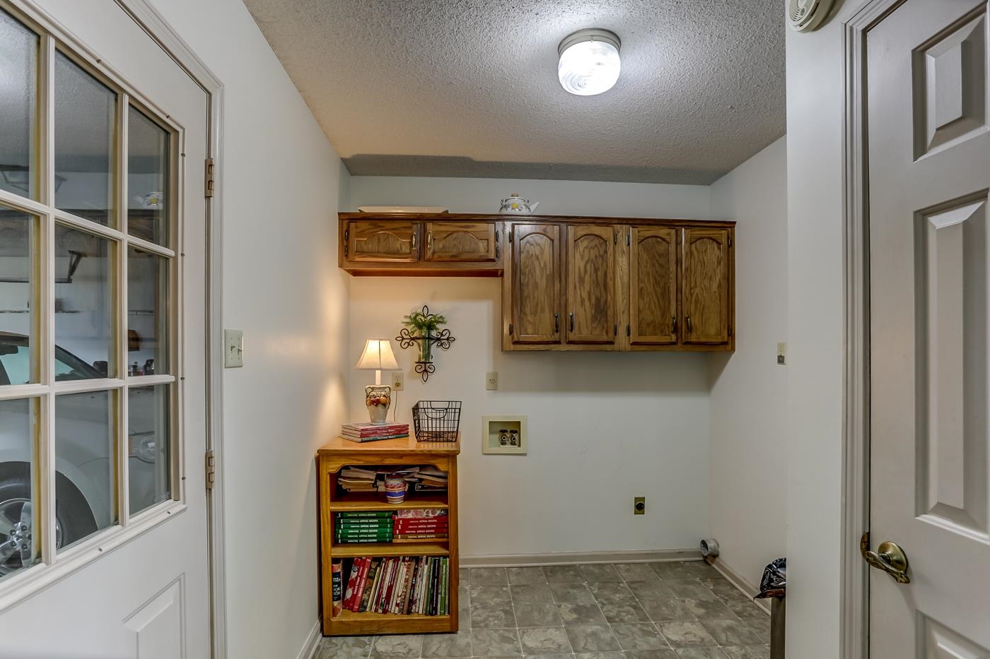 6552 Stephan Ridge Cove Bartlett, TN 38135 - Photo 11 of 24 a view of walk in closet