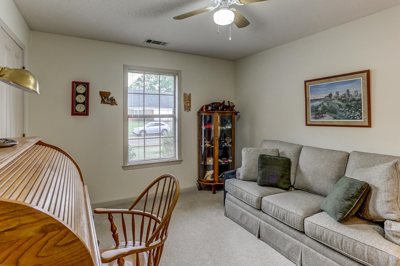 6552 Stephan Ridge Cove Bartlett, TN 38135 - Photo 17 of 24 a living room with furniture and a window