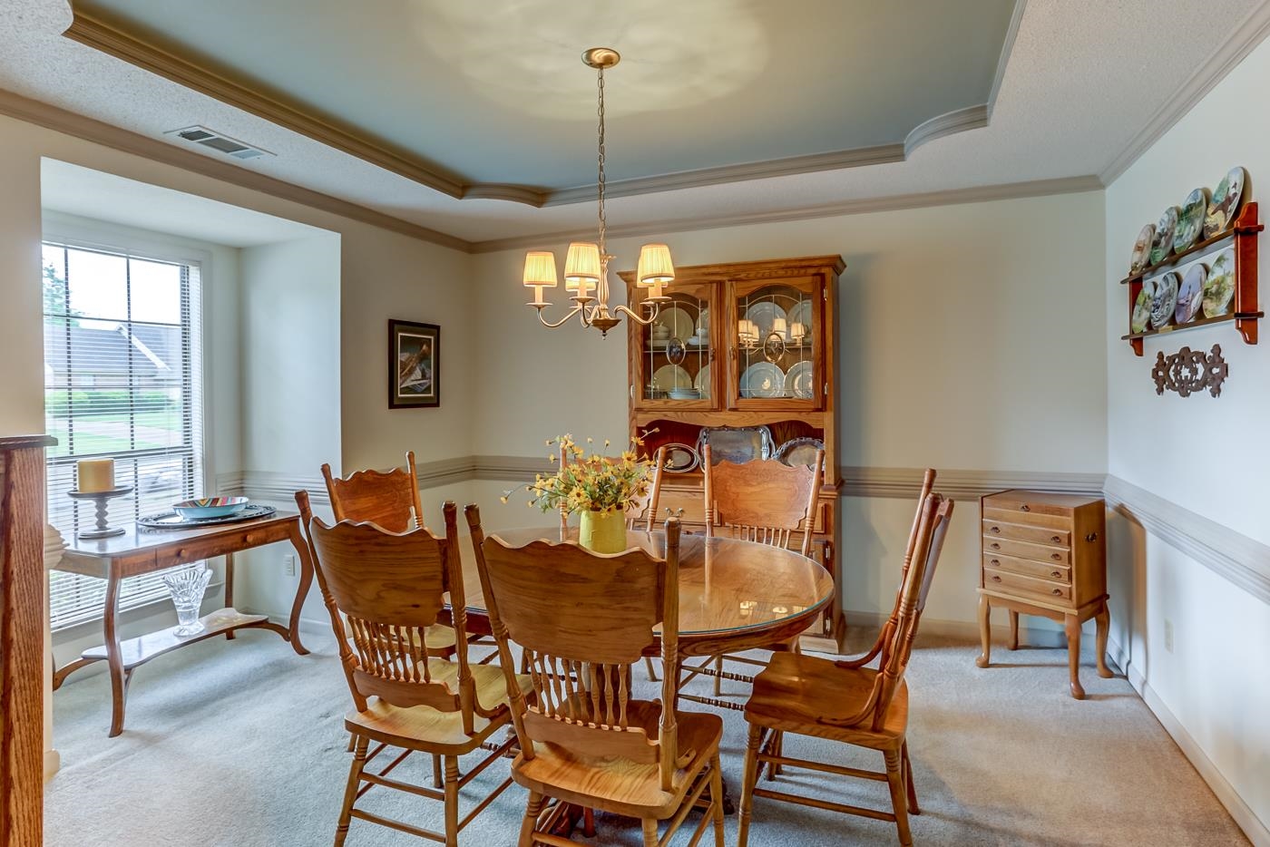 6552 Stephan Ridge Cove Bartlett, TN 38135 - Photo 3 of 24 a dining room with furniture and window