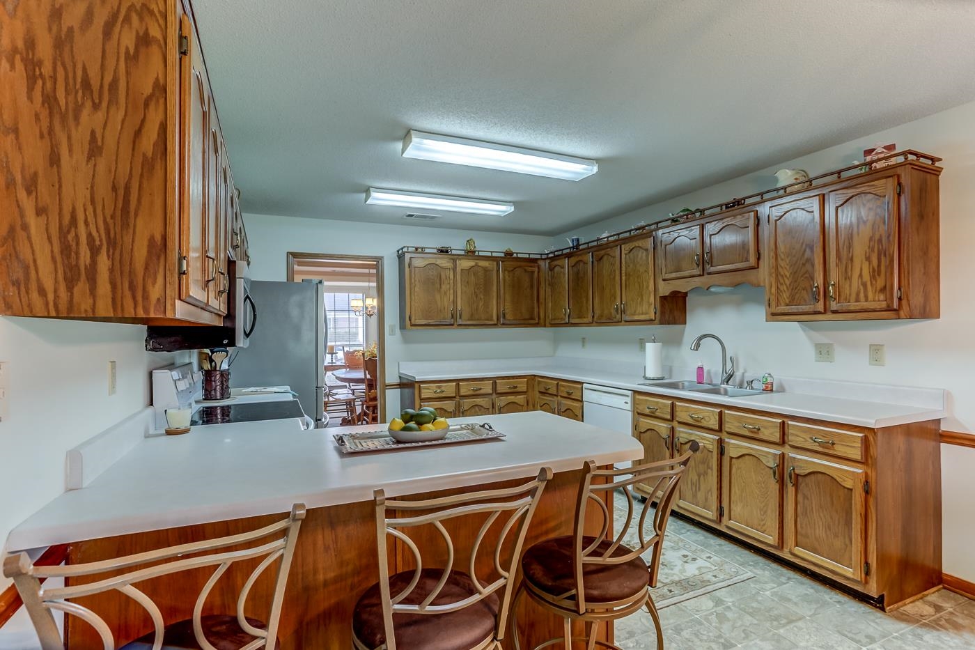 6552 Stephan Ridge Cove Bartlett, TN 38135 - Photo 8 of 24 a kitchen with a sink cabinets and window