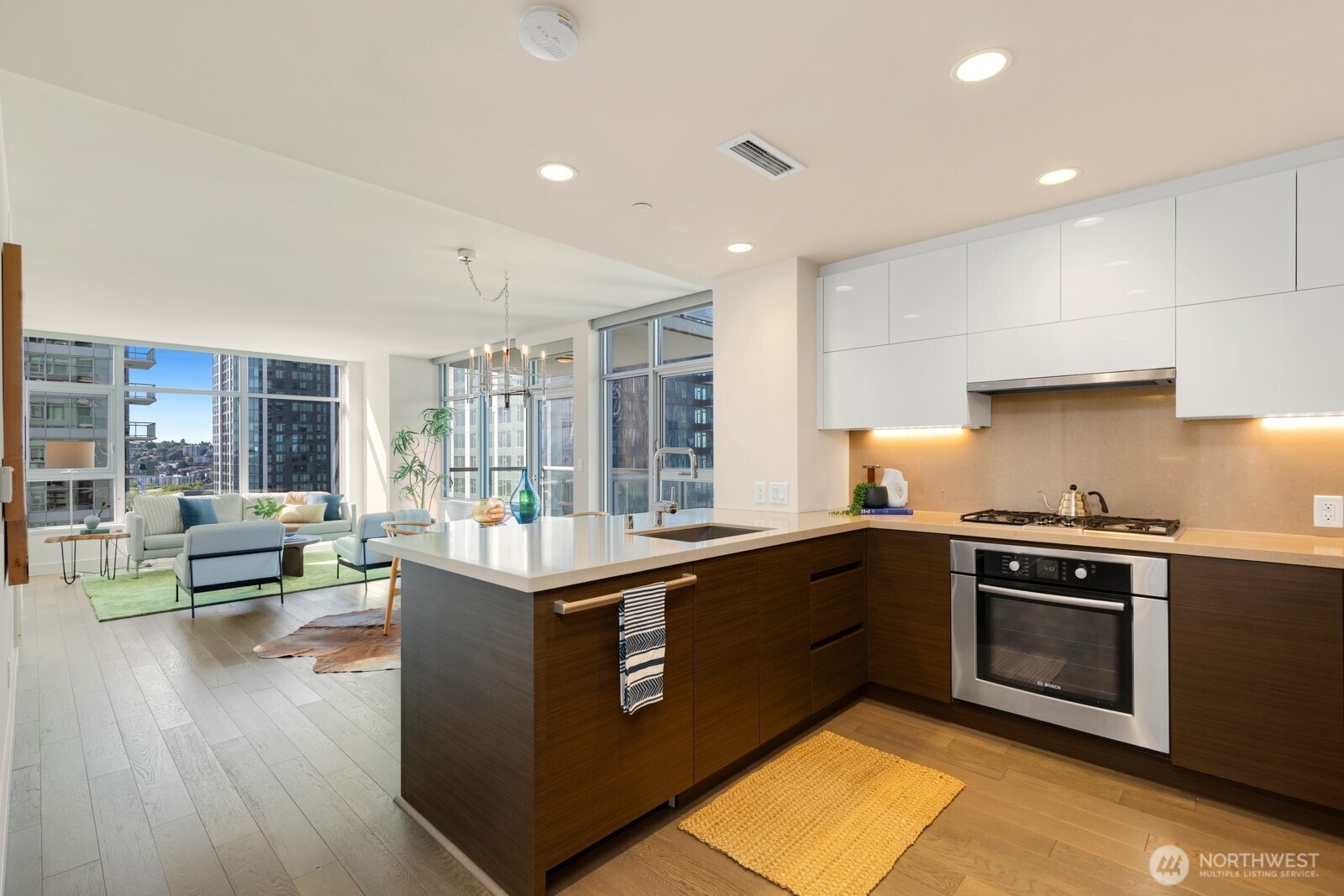588 Bell Street, Unit 2102S Seattle, WA 98121 - Photo 10 of 37