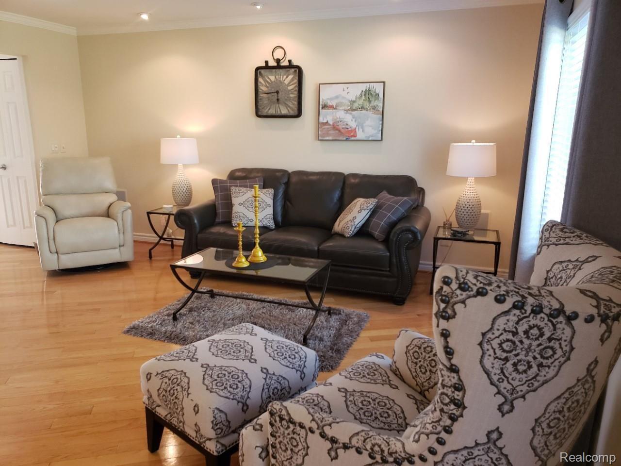 1903 Allenway Court, Unit 98 Rochester, MI 48309 - Photo 13 of 27 20210425_160136.jpg