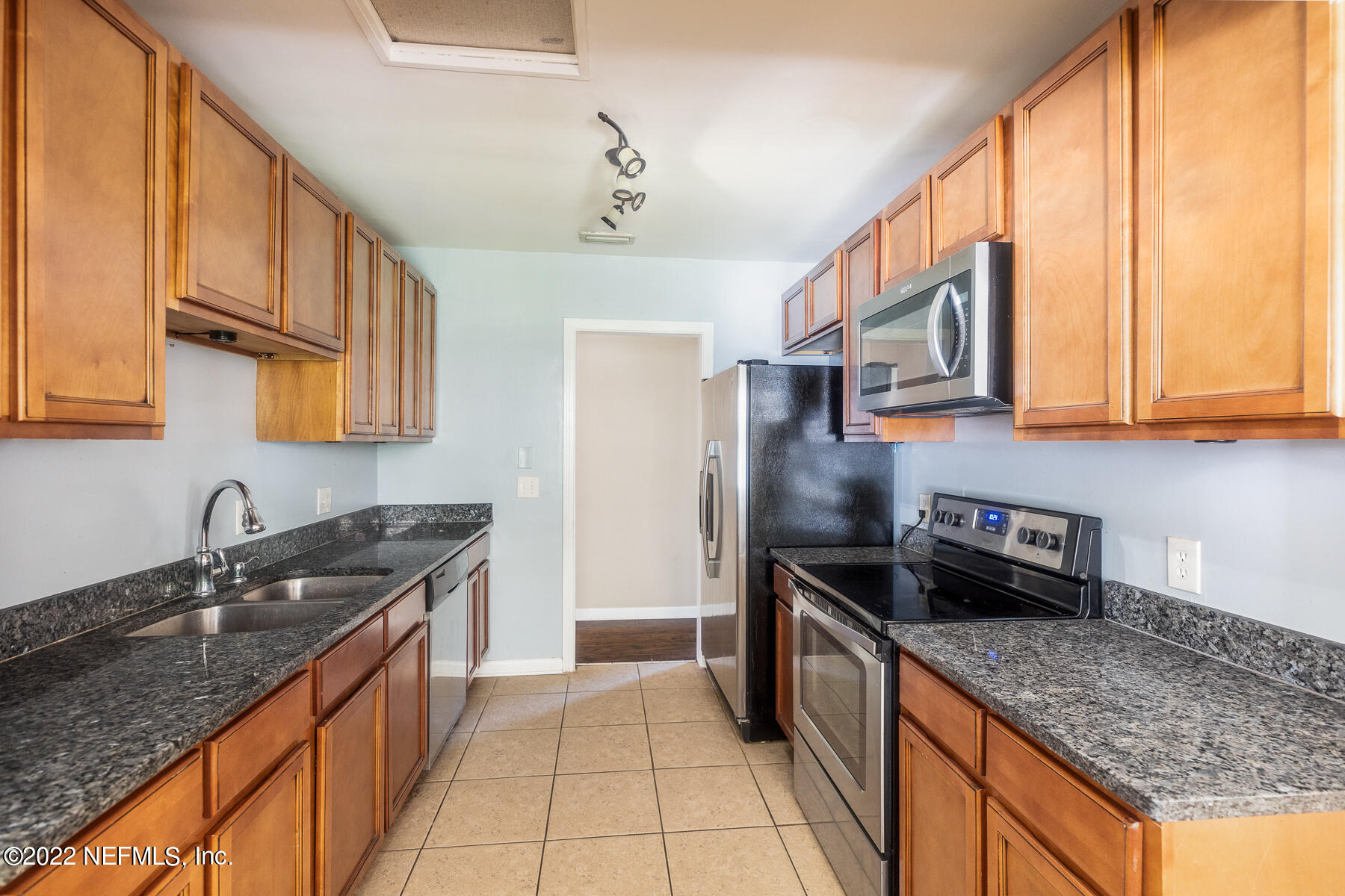 2742 Rainbow Road Jacksonville, FL 32217 - Photo 5 of 34 Kitchen