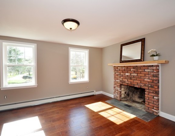 24 Crestview Road Littleton, MA 01460 - Photo 7 of 19 Gallery Image 7