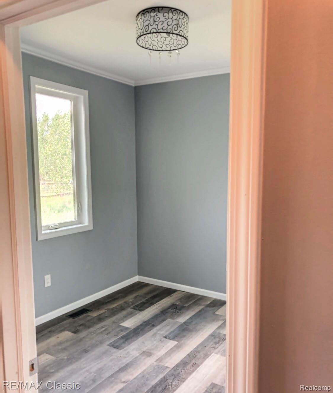 2816 Fisher Road Howell, MI 48855 - Photo 26 of 38 Bedroom 3 11 x 10