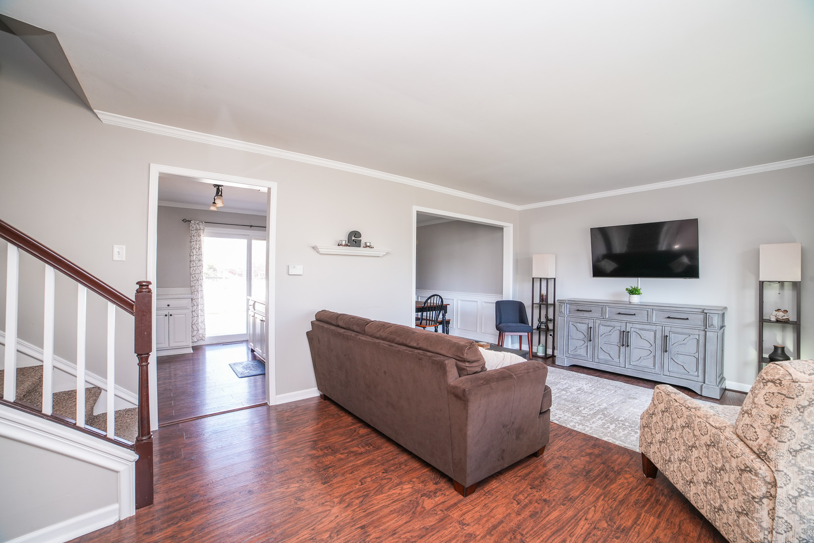 281 Kathy Drive Bourbonnais, IL 60914 - Photo 4 of 43 a living room with furniture and a flat screen tv