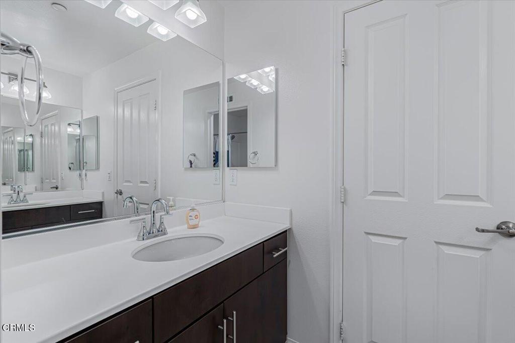 3027 North Oxnard Boulevard Oxnard, CA 93036 - Photo 27 of 44 40-DSC09540
